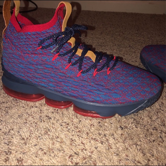 Nike LeBron 15 new heights size 11 - Picture 2 of 2